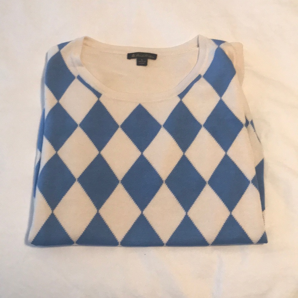 Short sleeved sweater
